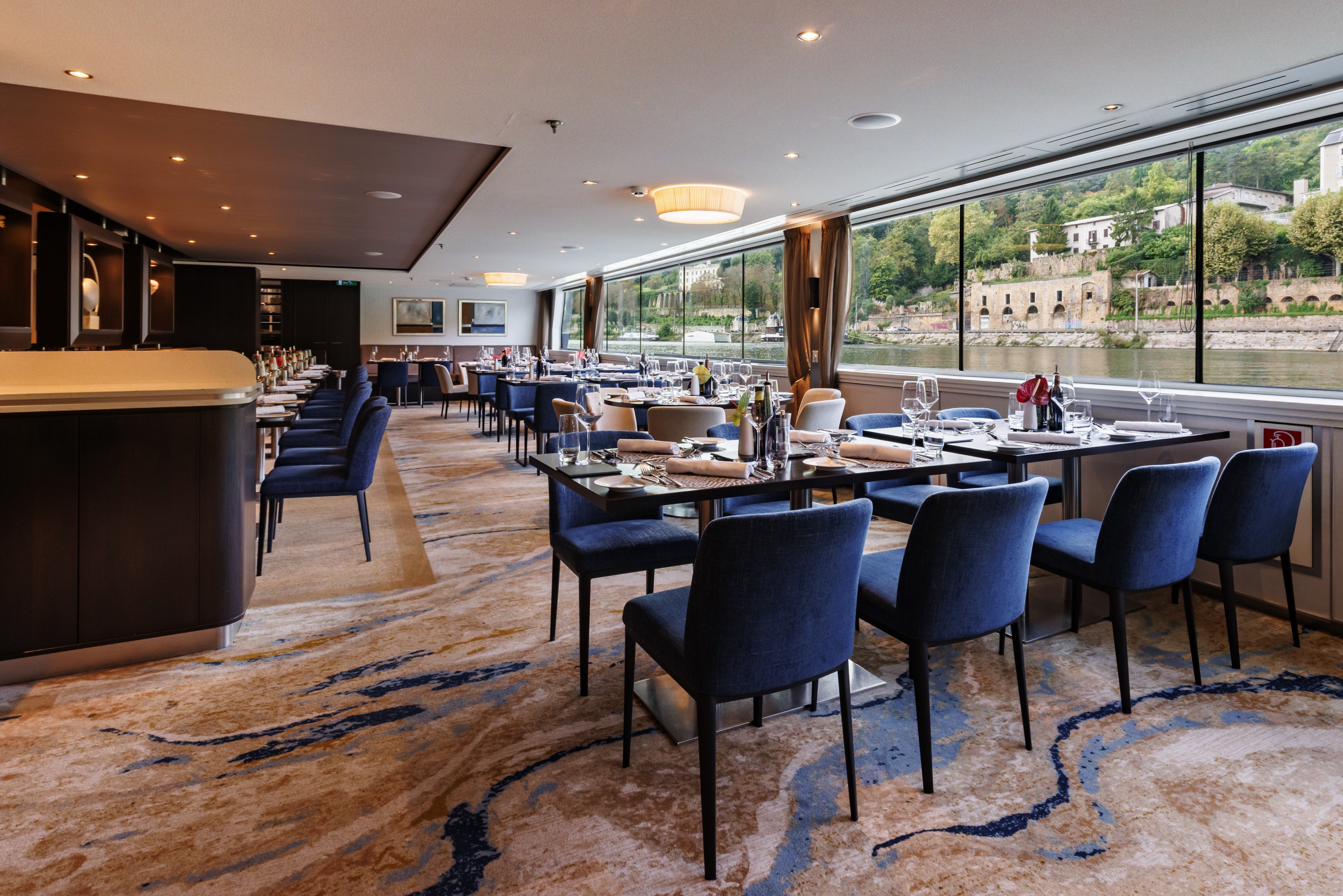 Avalon Poetry II - Panorama Dining Room